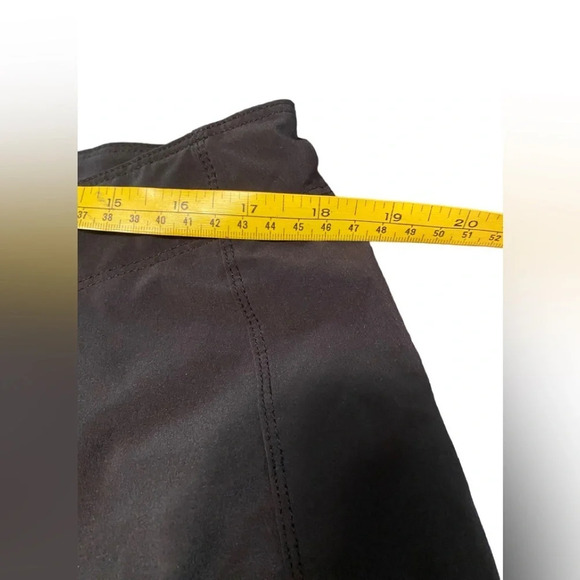 Women’s Outdoor Research Black Active Capris Sz L - Picture 9 of 10